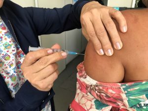 Mulheres em tratamento de lesões pré-malignas do colo do útero podem se vacinar contra o …