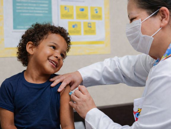 Dia Mundial da Saúde: FVS-RCP reforça vacinação e proteção no Amazonas