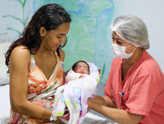 Instituto da Mulher Dona Lindu é referência em atendimento integral à saúde da mulher na …