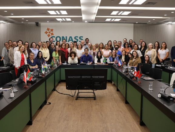 SES-AM participa de reunião nacional sobre gestão do trabalho e educação na saúde, em Bra…