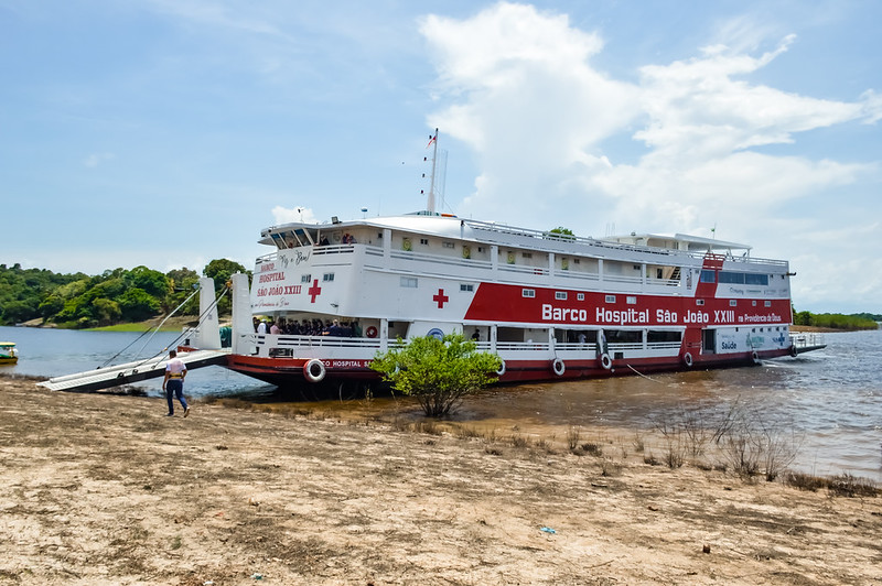 Barco Hospital inicia atendimentos de saude em Alvaraes nesta terca feira Foto Evandro Seixas 3