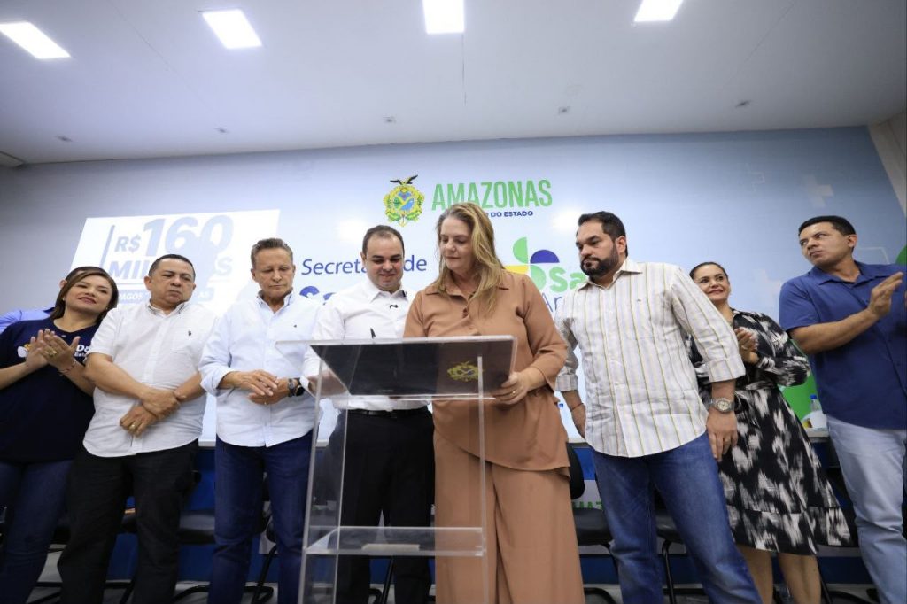 Governador Roberto Cidade anuncia repasse da primeira parcela do FTI para fortalecer a saude nos mu