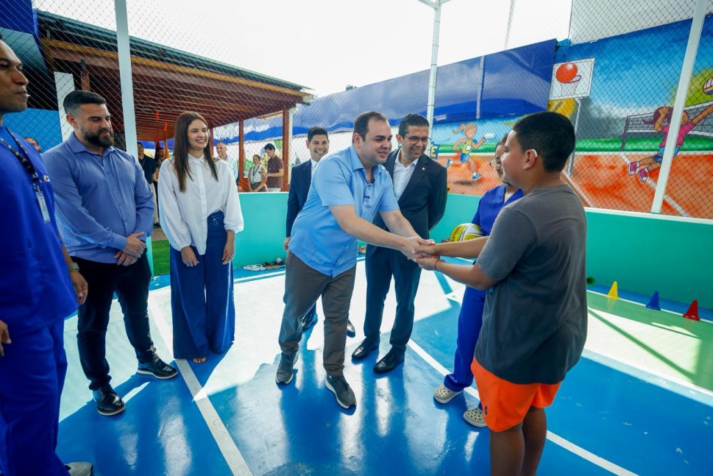 Governador Roberto Cidade visita Juventude TEA Foto Alex Pazuello Secom 3