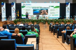 Amazonas apresenta soluções para fazer saúde em “território líquido” durante congresso no…