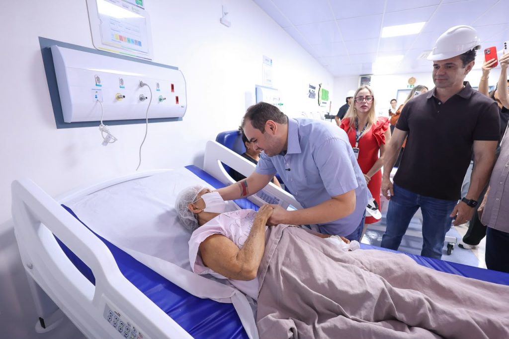 Governador acompanha cirurgia telemonitorada Foto Divulgacao Secom 3