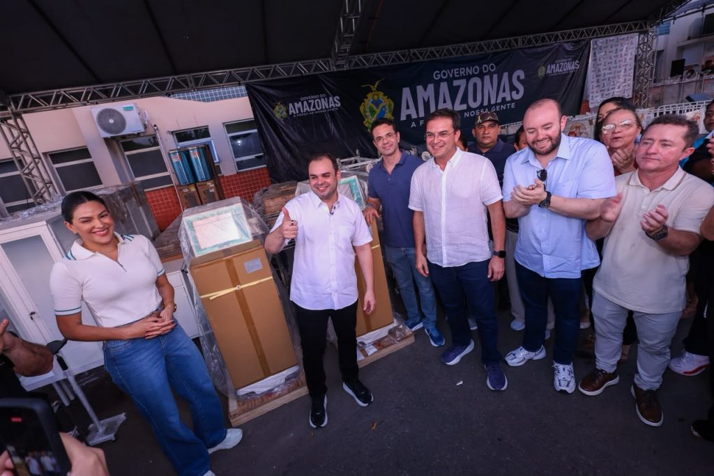 Governador entrega equipamentos em Parintins Foto Herick Pereira Secom 2
